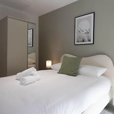 Apartment 2 Bed Flat Free Parking By Superhost Manchester