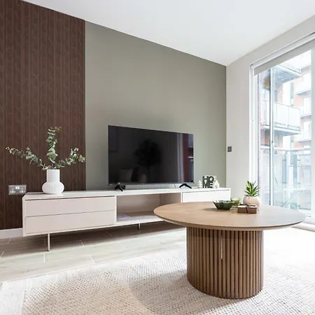 2 Bed Flat Free Parking By Superhost Appartement *