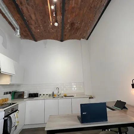 アパート Chic Mill With Canal Views マンチェスター