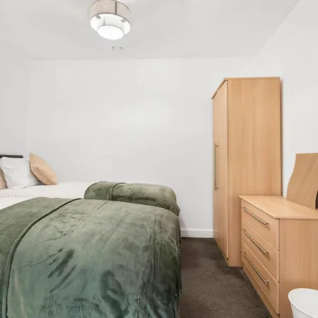Old Trafford With Free Parking Apartment Manchester