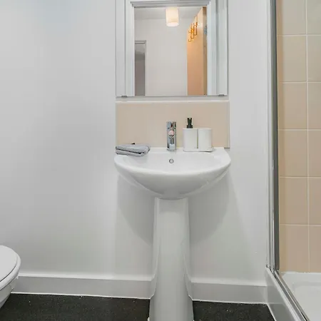 Old Trafford With Free Parking Apartment Manchester