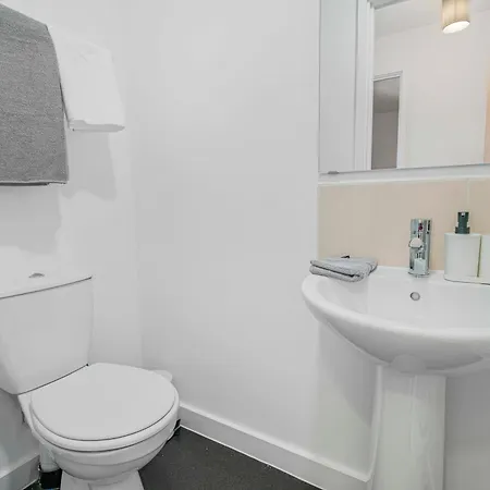 Old Trafford With Free Parking * マンチェスター