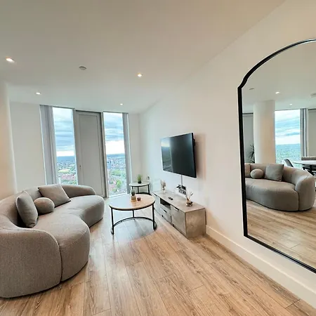 3 Bedroom Penthouse In The Centre Deansgate New Build High Floor Daire Manchester