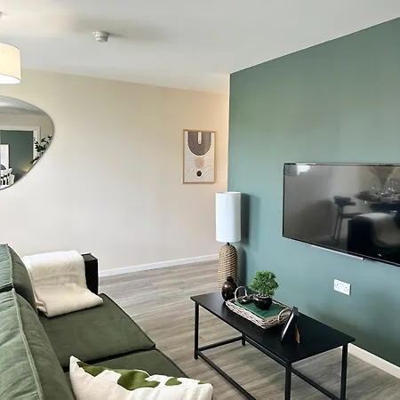 1Br Salford Apartment By Ankers Short Term Rental Salford Near Tram Stop Daire Manchester