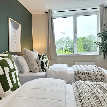 Daire 1Br Salford Apartment By Ankers Short Term Rental Salford Near Tram Stop Manchester