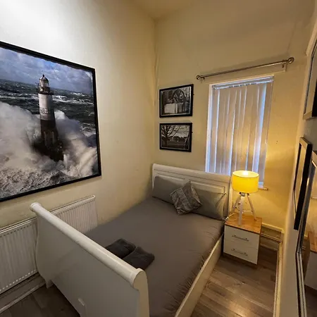 Guest house Hendham House - Near Etihad Stadium, Coop Live Arena, Ao Arena, Piccadilly Train Station & Centre