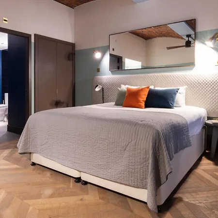 Native Aparthotel 4*