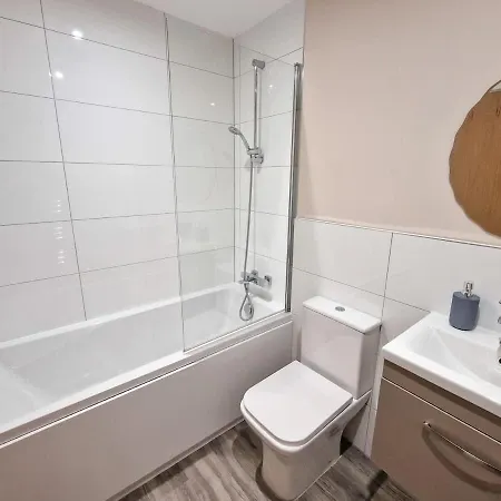 Apartment 2 Bed Free Parking Mcr By Superhost