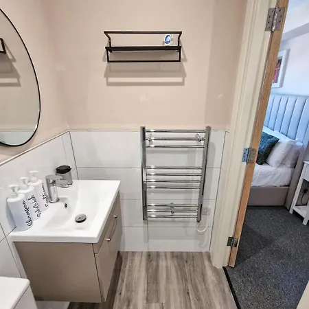 2 Bed Free Parking Mcr By Superhost Apartment *