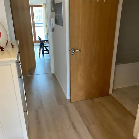 Modern One Bedroom Апартаменты