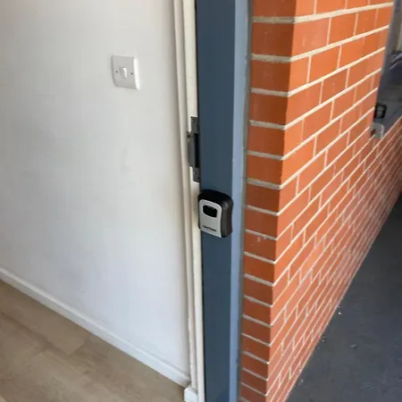 Modern One Bedroom Apartment