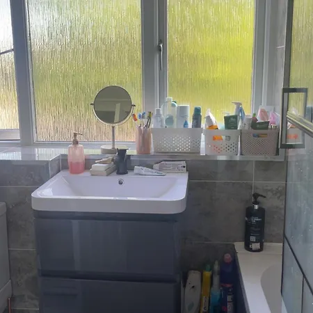 A House Near Etihad And Town Centre Accommodatie bij particulieren *