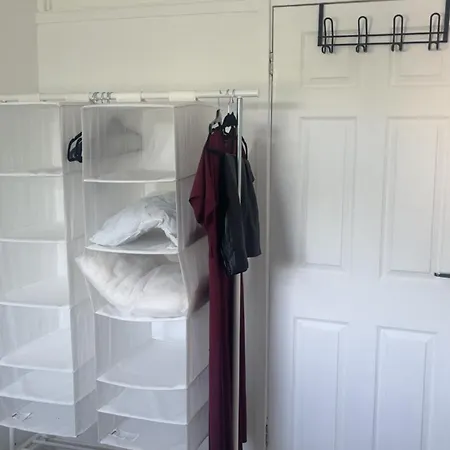 منزل للإقامة A House Near Etihad And Town Centre *