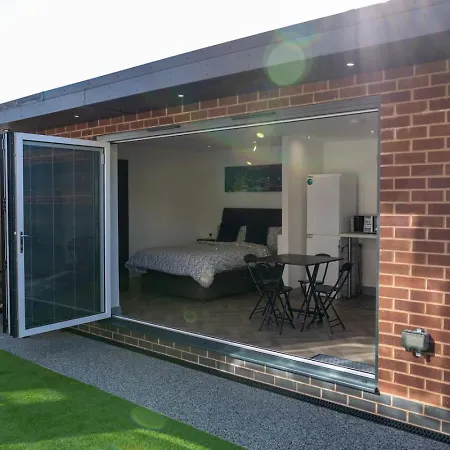 The Hideaway -ideal Summer House