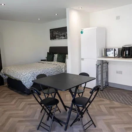 Holiday home The Hideaway -ideal Summer House *