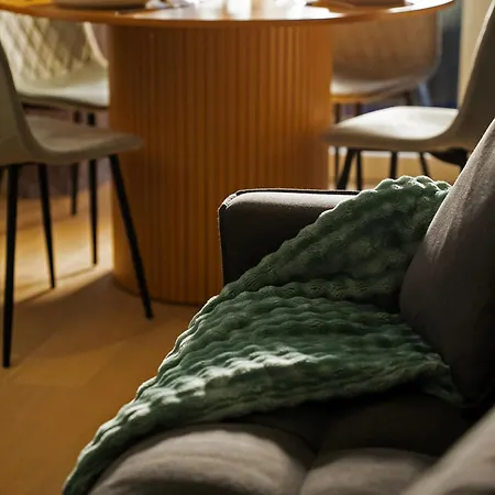2 Bedroom With Free Parking In Centre, By Eason - Ideal For Weekend Getaways & Business Travel Manchester