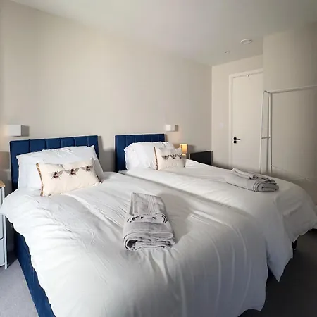 2 Bedroom With Free Parking In Centre, By Eason - Ideal For Weekend Getaways & Business Travel * Manchester