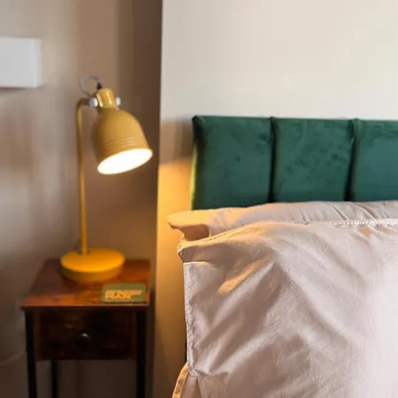 2 Bedroom With Free Parking In Centre, By Eason - Ideal For Weekend Getaways & Business Travel