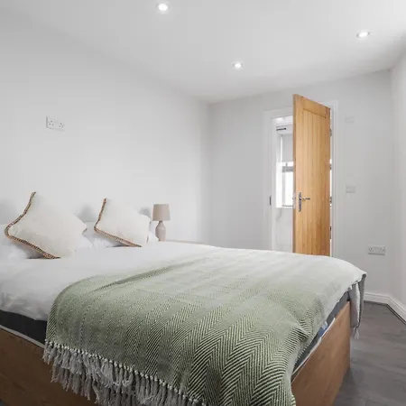 The Jade Escape * Prestwich