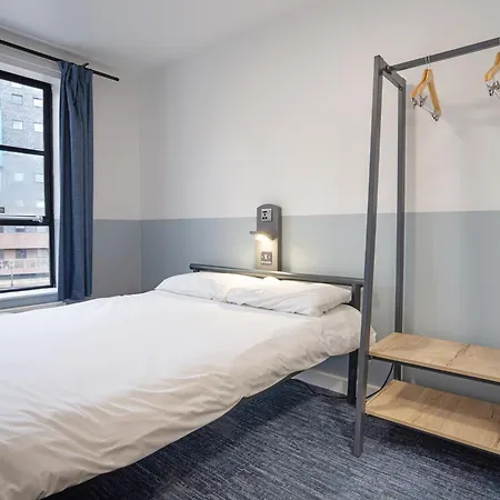 Hostel Yha