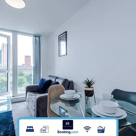 Salford With Free Wifi, Parking & Ideal For Contractors Apartment Manchester