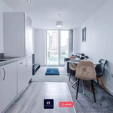 Apartment Salford With Free Wifi, Parking & Ideal For Contractors Manchester
