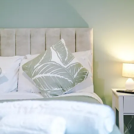 Monthly Discounted Rate Free Parking Contractors Business Travellers Wifi * 맨체스터