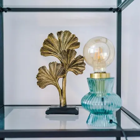 Discounted Month Contractor Parking Wi-fi Sleeps 8 *