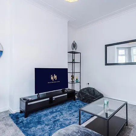 Lägenhet Discounted Month Contractor Parking Wi-fi Sleeps 8