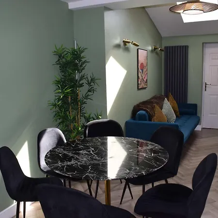 Amazonian Luxury Family Mcr Centre Etihad Free Parking Casa vacanze