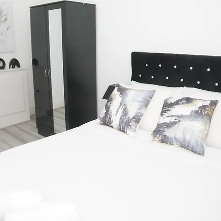 Affordably Elegant Close To Coop Live, Etihad Stadium And Centre Apartamento