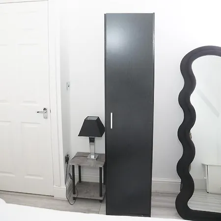 Apartment Affordably Elegant Close To Coop Live, Etihad Stadium And Centre Manchester