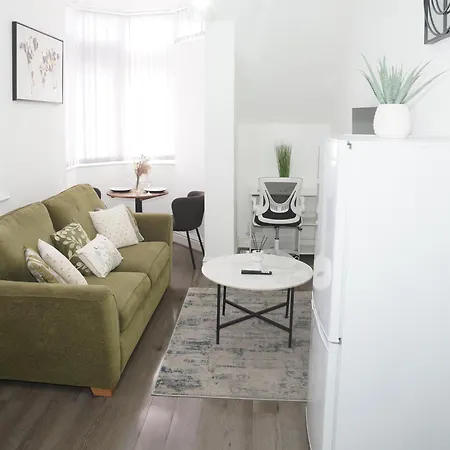 Apartamento Affordably Elegant Close To Coop Live, Etihad Stadium And Centre Manchester