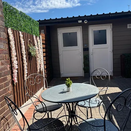 The Signature A Гостевой дом Манчестер