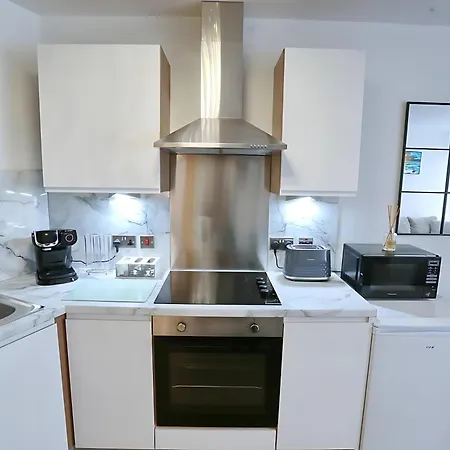 Stylish By Etihad Stadium With Free Parking - Pass The Keys مانشستر