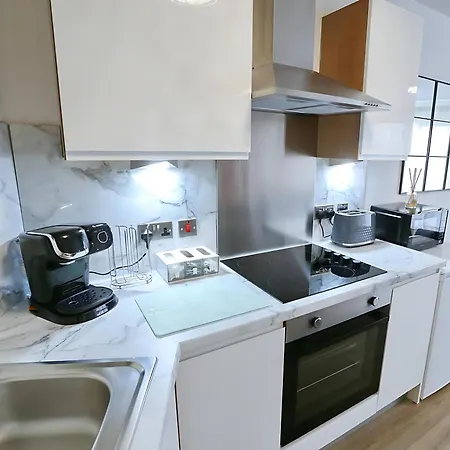 Apartamento Prime Location 2-bed By Co-op Live & Ethihad - Pass The Keys *