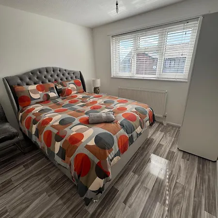 Away From بيت للعطل *