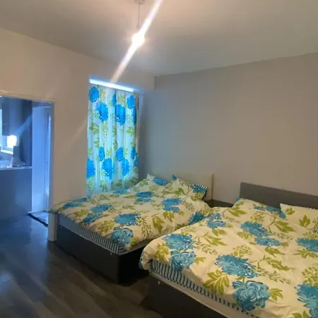 Regal House بيت ضيافة