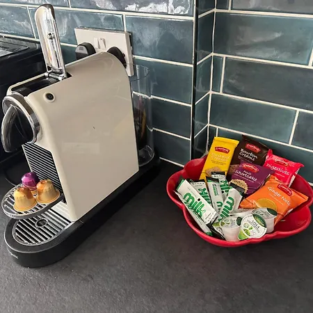 度假居 Levenshulme House - 2 Bedroom - Sleeps 6 - Free Parking & Wifi