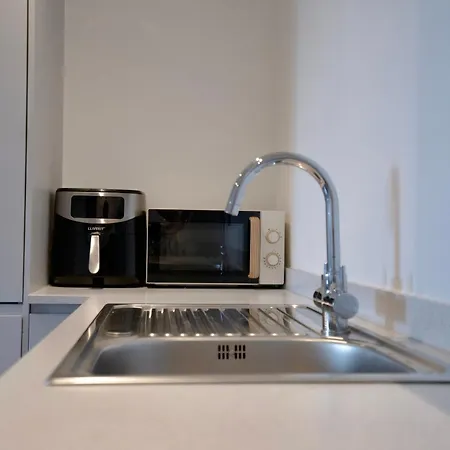 Lux Livin' - Luxury 2 Bed Penthouse Large Balcony דירה
