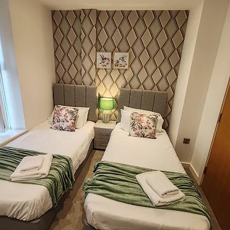 The Cosy Quarters - Popworks * مانشستر
