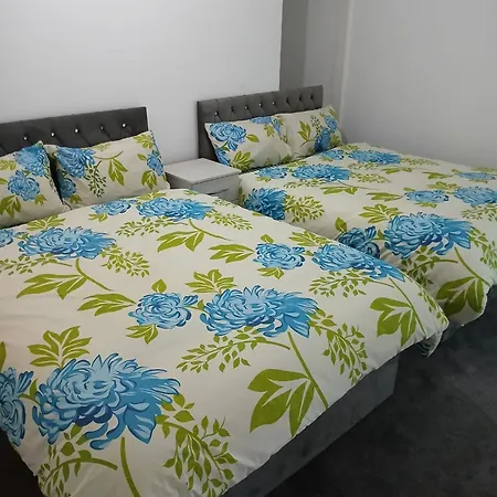 بيت ضيافة Regal House *