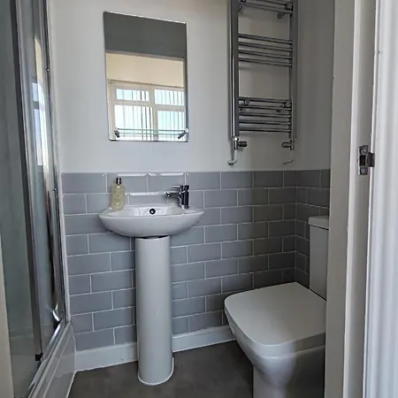 The Cosy Nook 3-4-7 Homestay Manchester