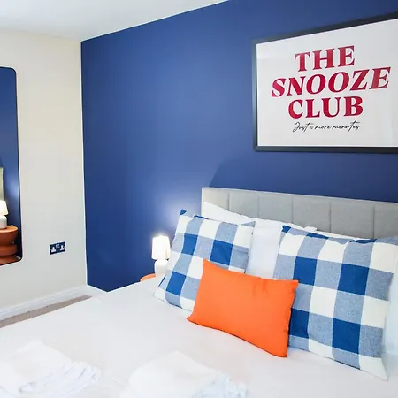 Comfy 3br - Near Deansgate - Perfect For Work, Leisure & Stadium Visits With Parking * Manchester