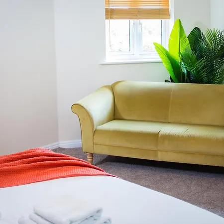 Feriehus Comfy 3br - Near Deansgate - Perfect For Work, Leisure & Stadium Visits With Parking