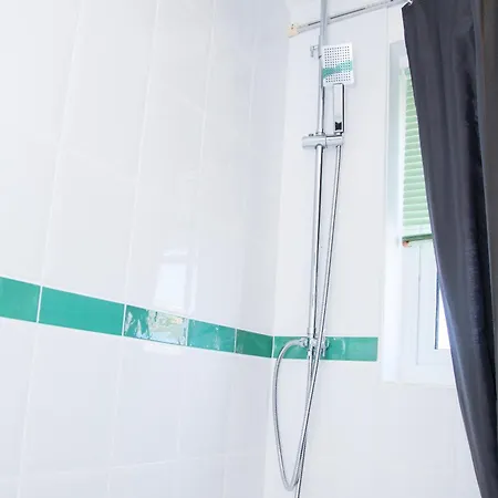 Dom wakacyjny Comfy 3br - Near Deansgate - Perfect For Work, Leisure & Stadium Visits With Parking *