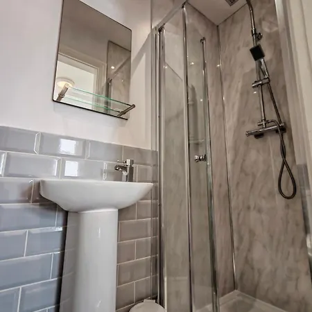 The Cosy Nook 3-4-7 Homestay *