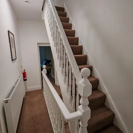 The Cosy Nook 3-4-7 Homestay Manchester