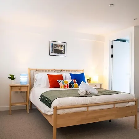 Sleeps 8 Penthouse By Superhost Апартаменты Манчестер