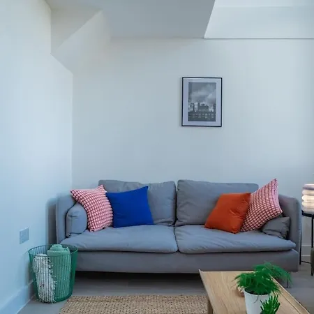 Apartmán Sleeps 8 Penthouse By Superhost *